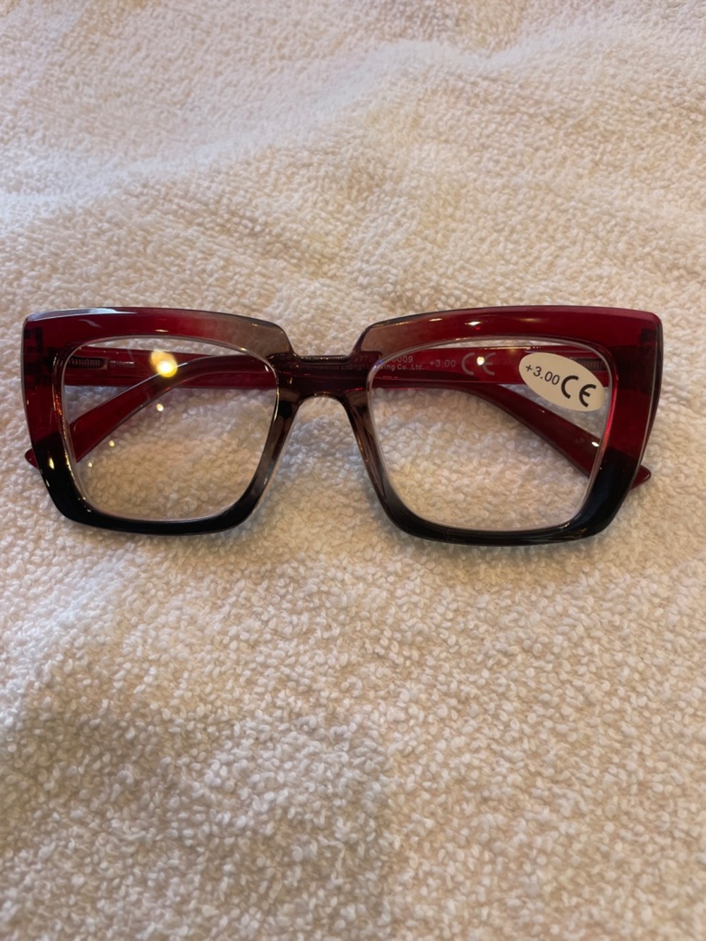 Women's Oversized +3.00 Square Reading Glasses - Burgundy/Brown